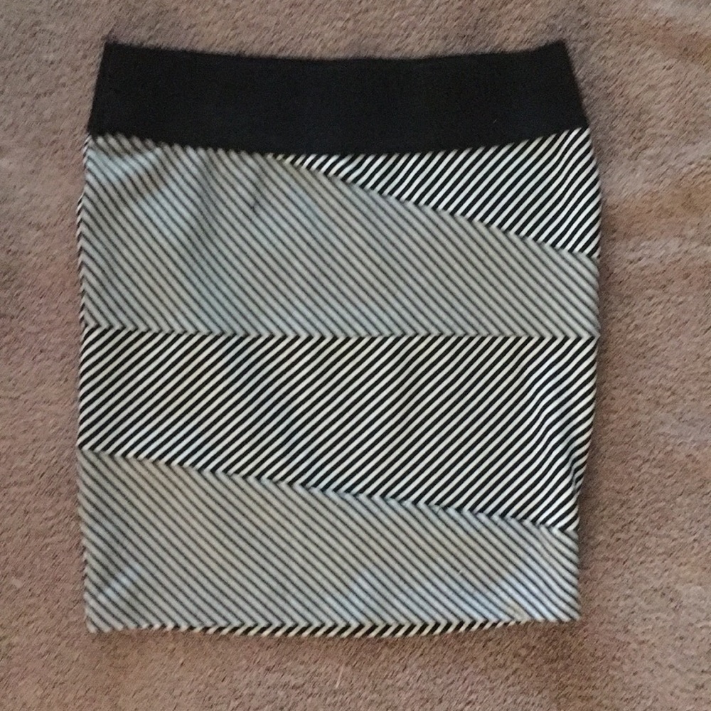 Striped mini skirt